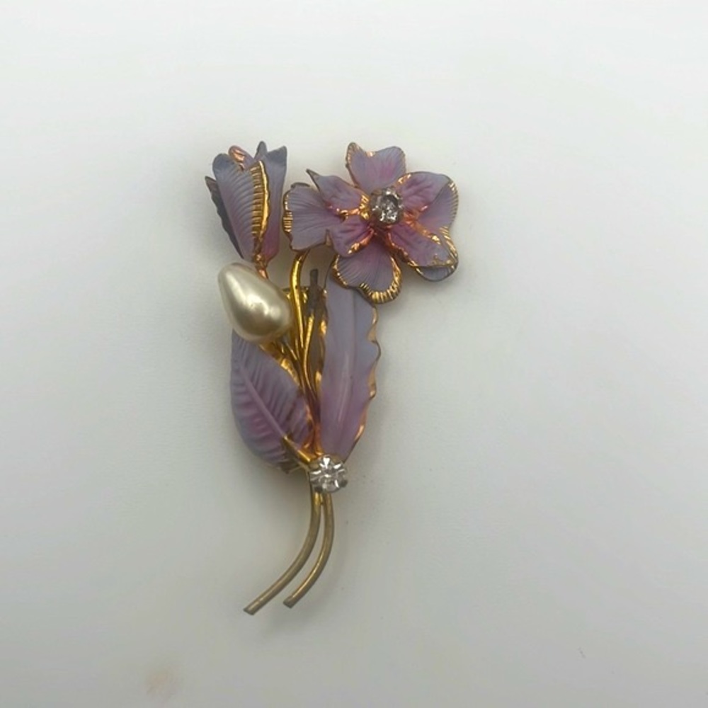 Vintage Signed Flower Brooch with Pearl and 2 White Rhinestones